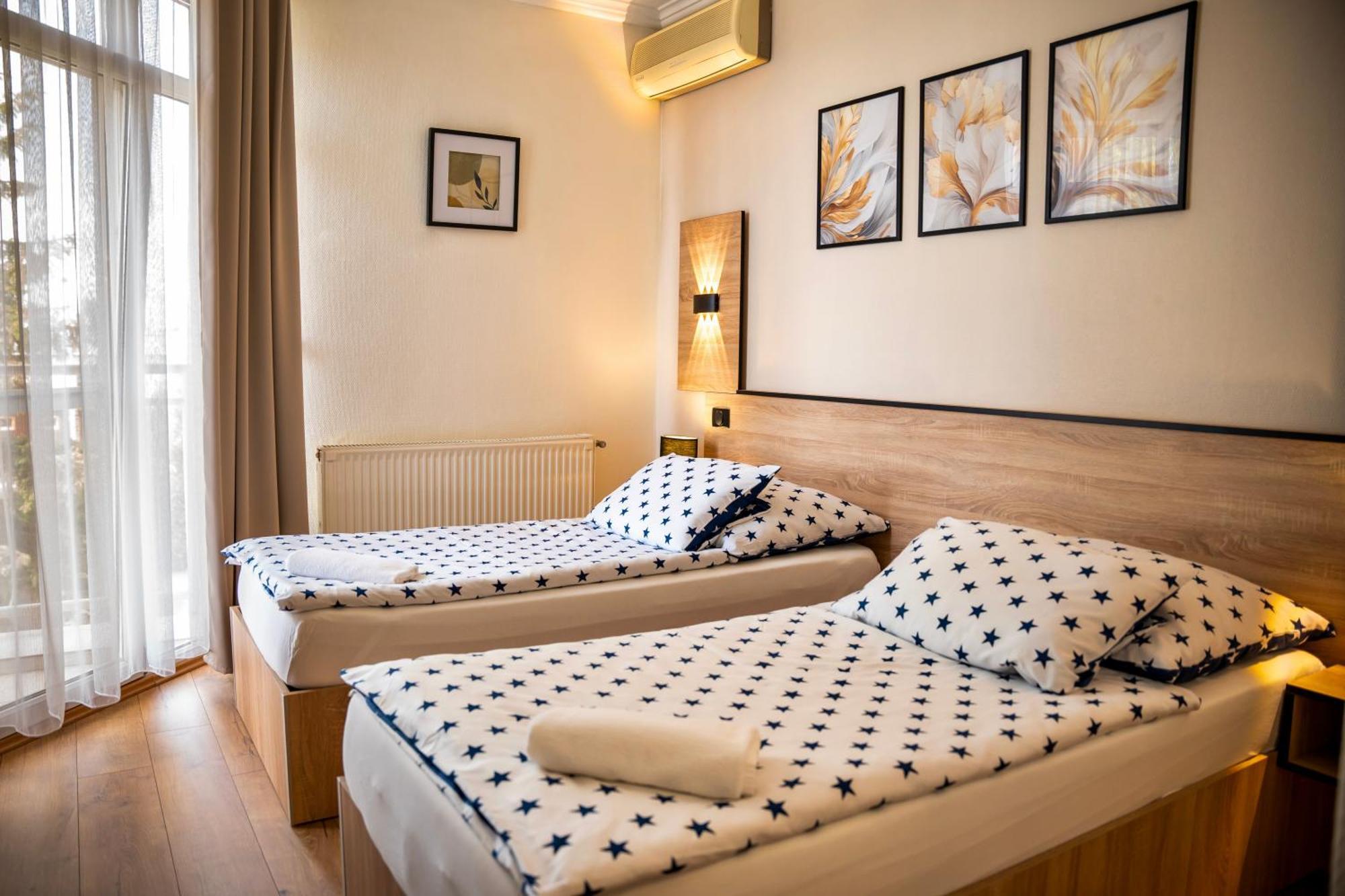 Hotel Bolero Дьєр Екстер'єр фото