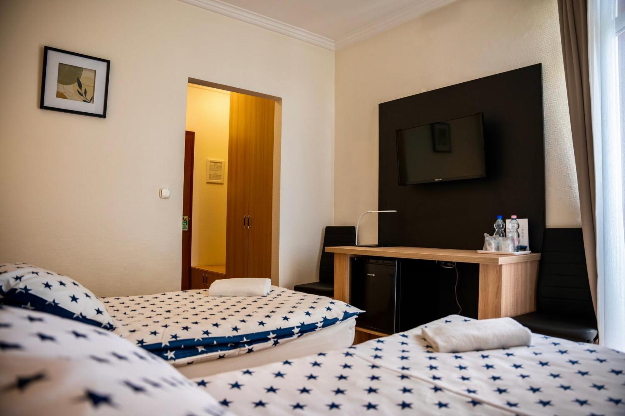 Hotel Bolero Дьєр Екстер'єр фото